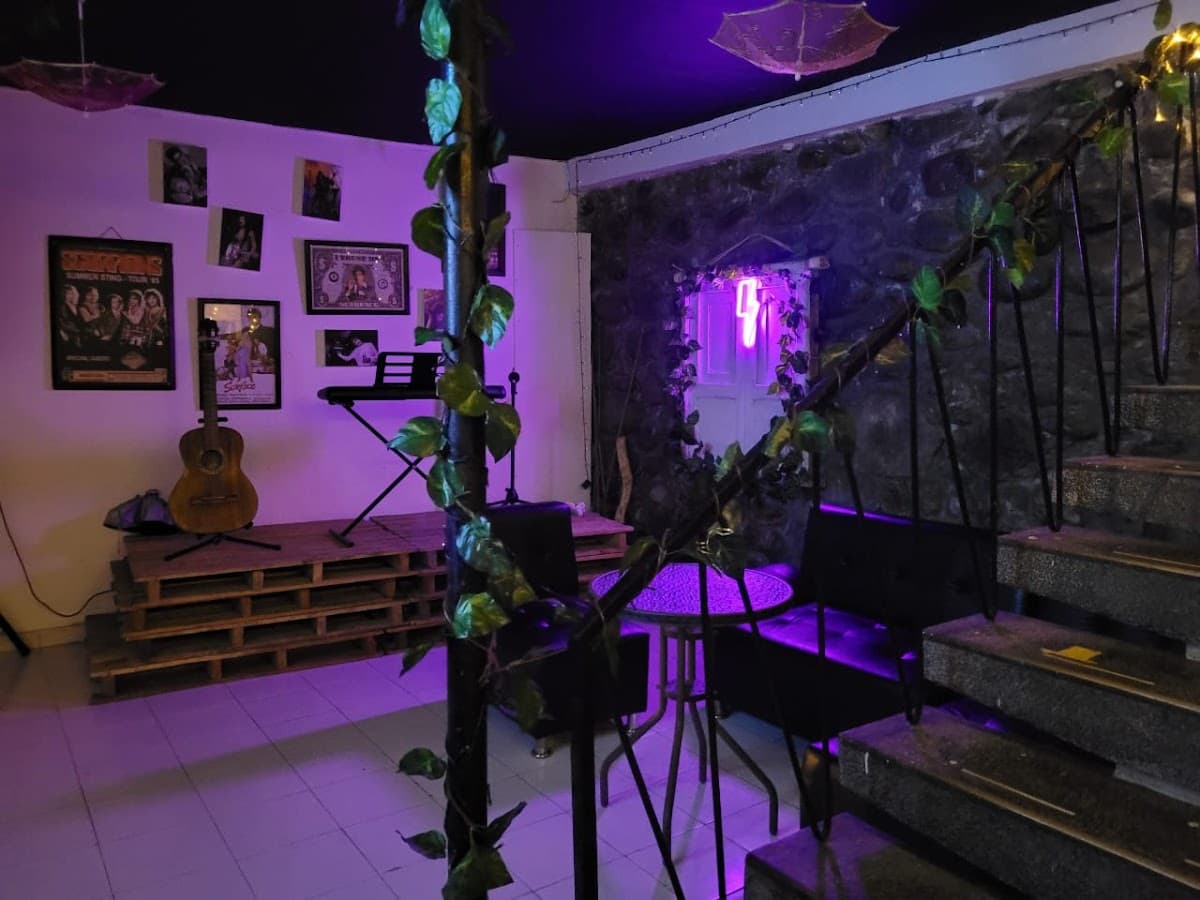 Caona Cafe-bar