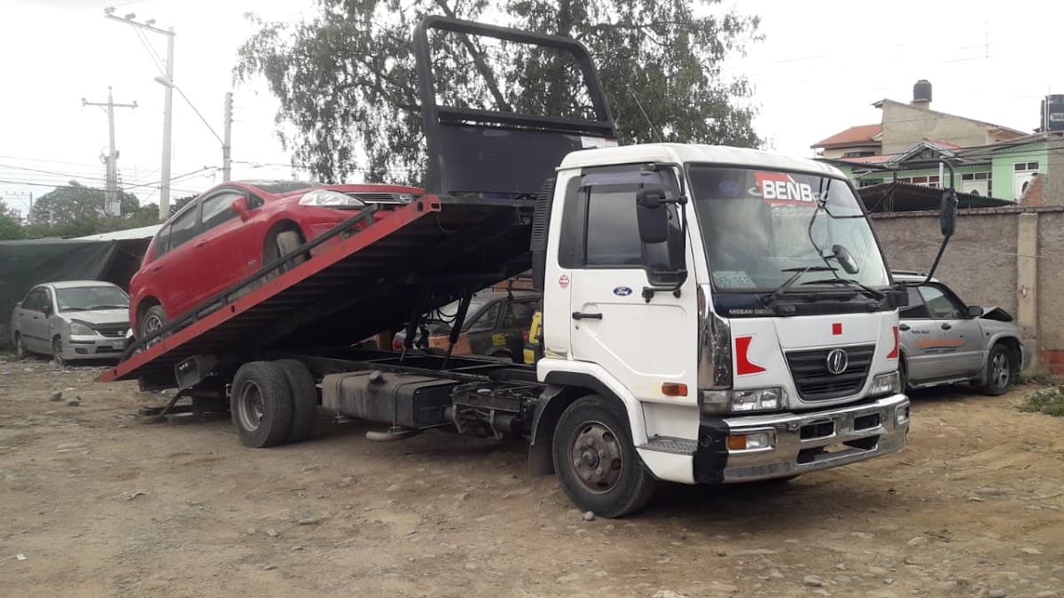 Grúas Zurita Cochabamba. — foto