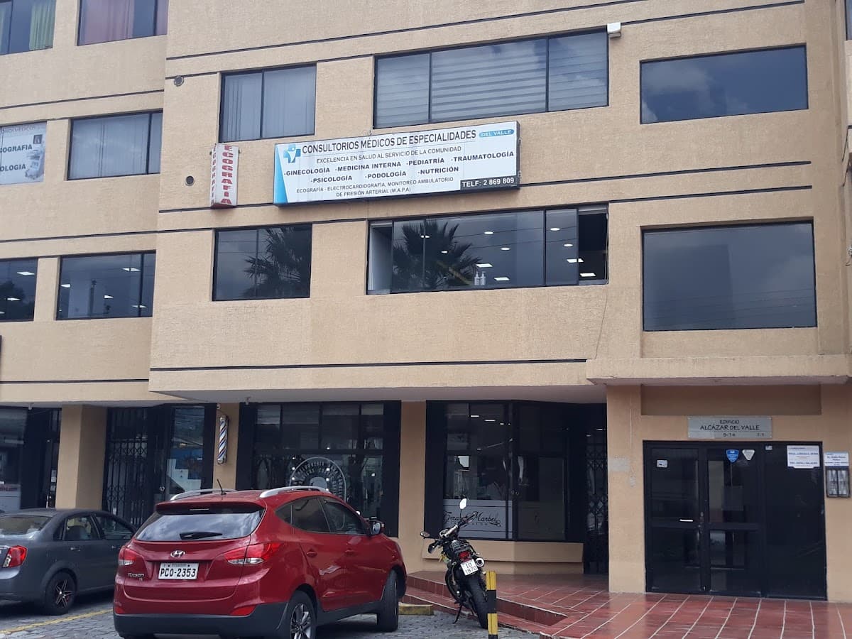 Centro de Especialidades Vozandes - Valle de los Chillos — foto