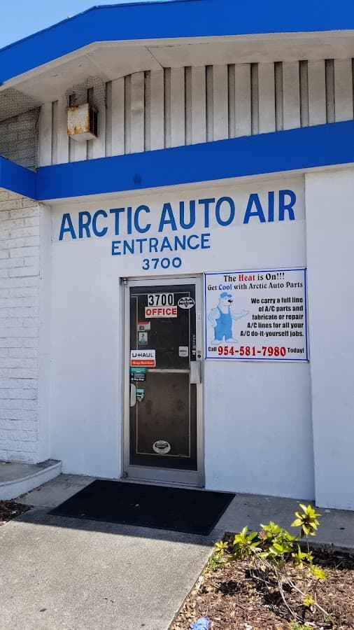 Arctic Auto Center — foto