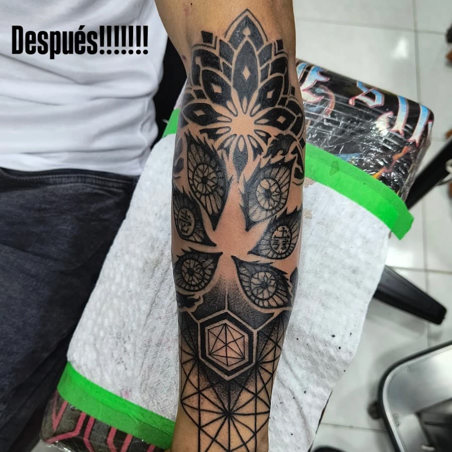 JABALÍ TATTOO tatuajes & piercing — foto