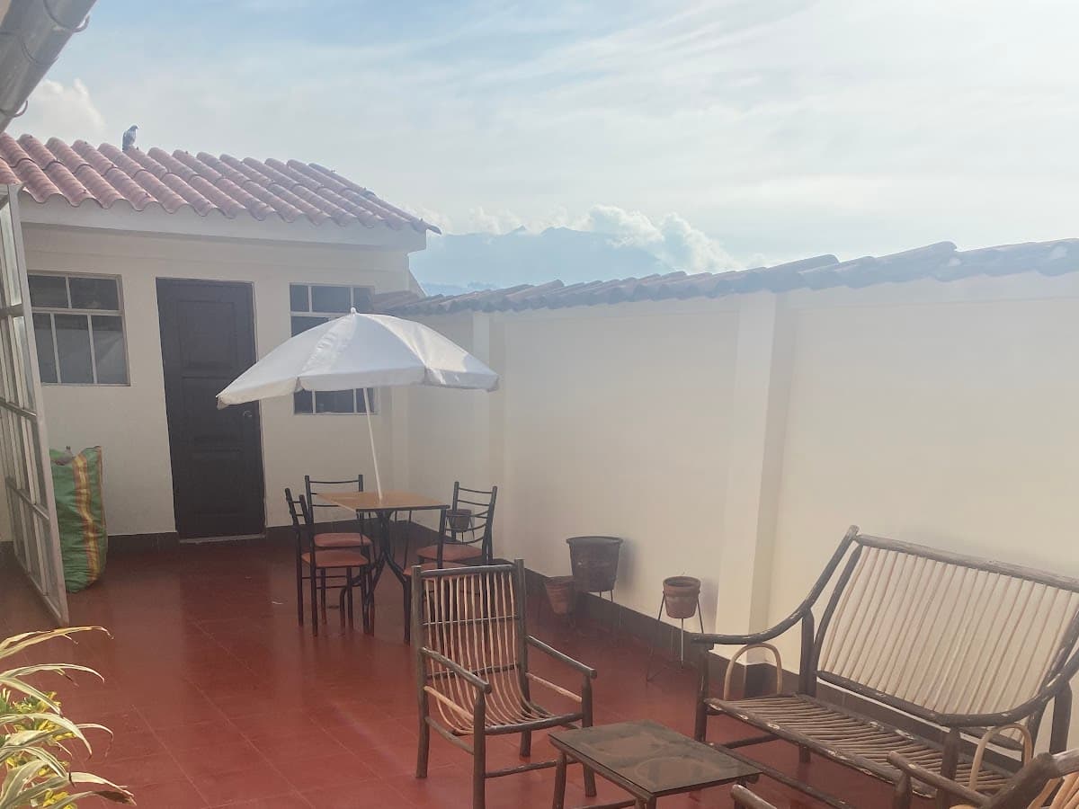 LA CHOLA HOSTEL — foto