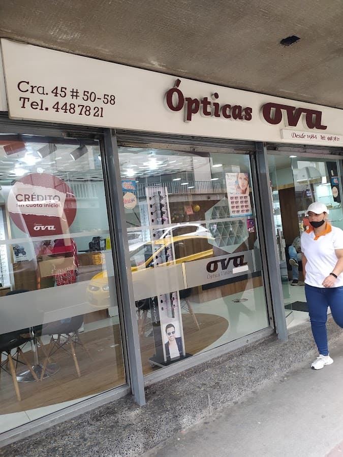 Ópticas Ova Centro Medellín — foto