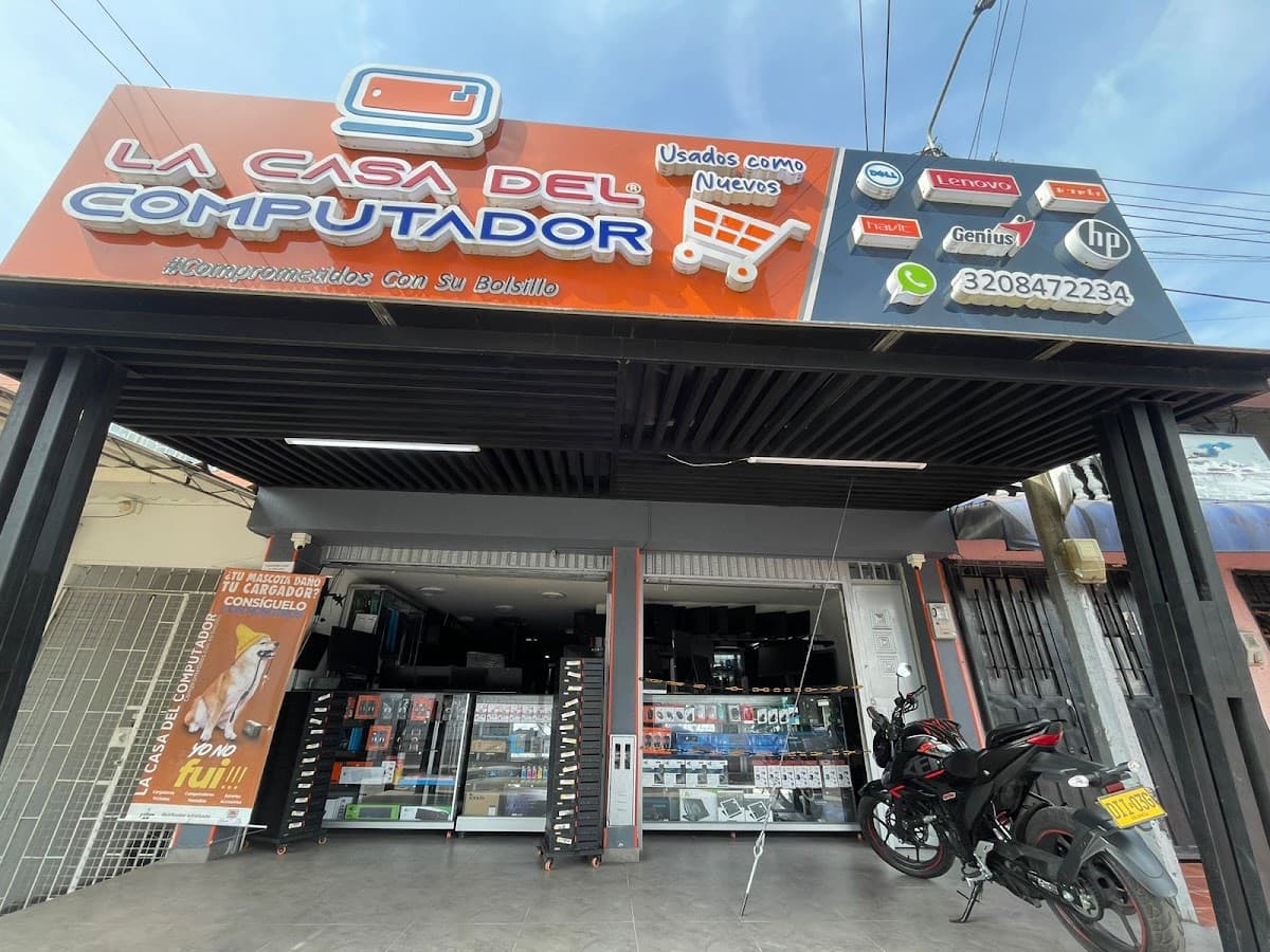 LA CASA DEL COMPUTADOR