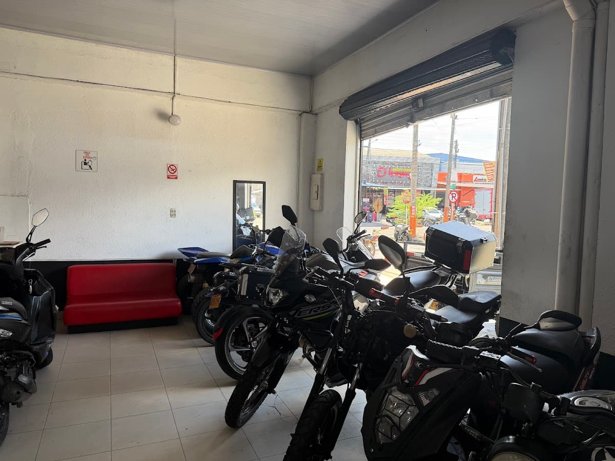 POWER MOTOS CENTRO DE SERVICIOS SAS — foto