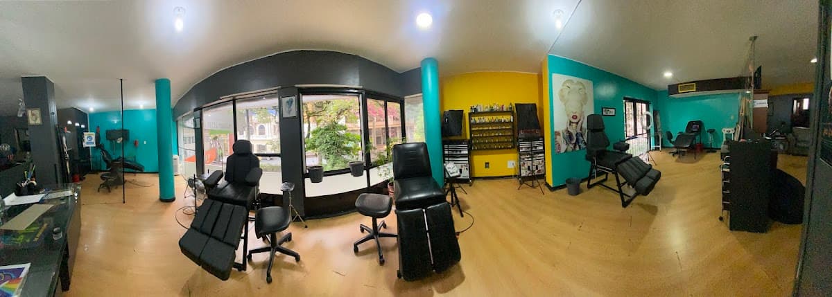 REVEN TATTOO STUDIO — foto