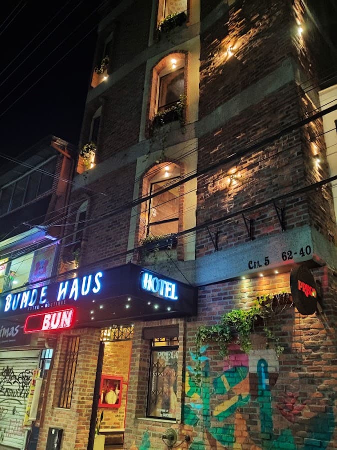 Bunde Haus Hotel — foto