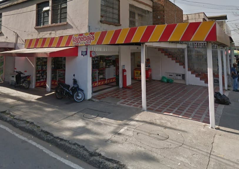 la rebaja Plus No. 63 DROGUERIA Y MINIMARKET Avenida Simon Bolivar Cali