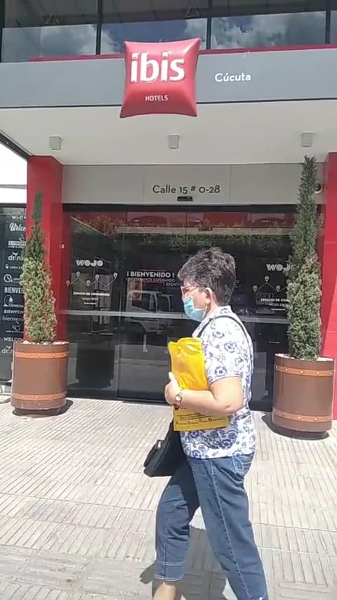 ibis Cúcuta — foto