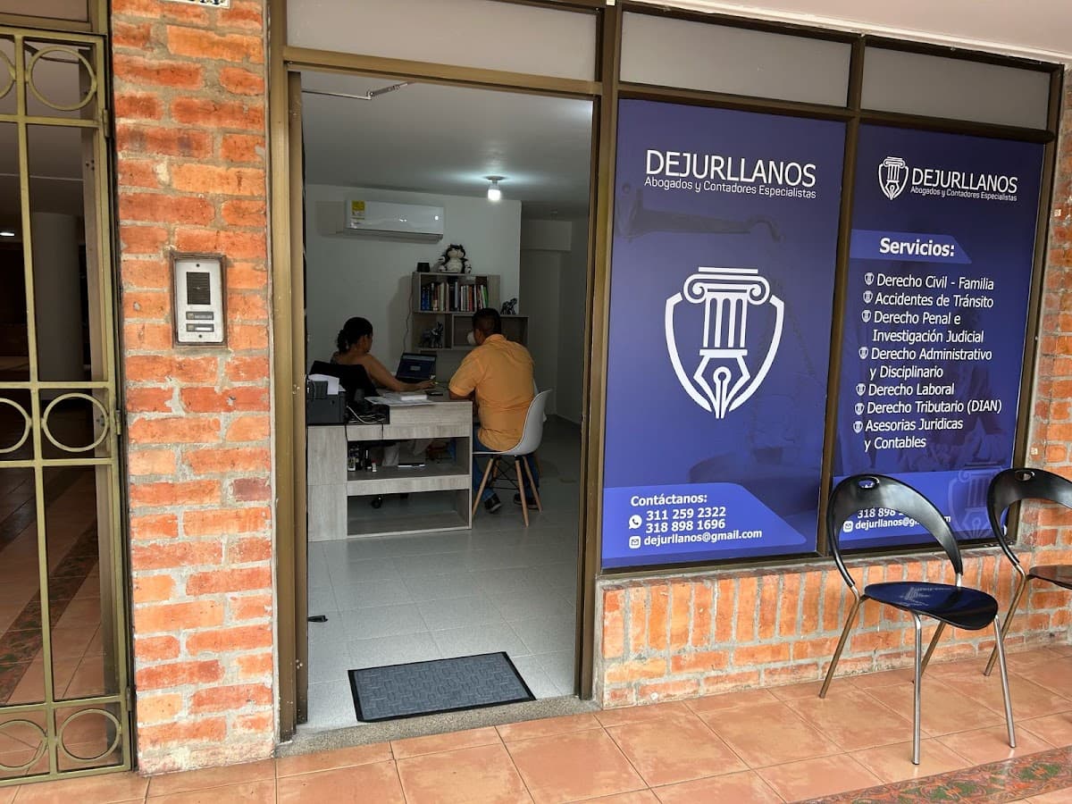DEJURLLANOS — foto