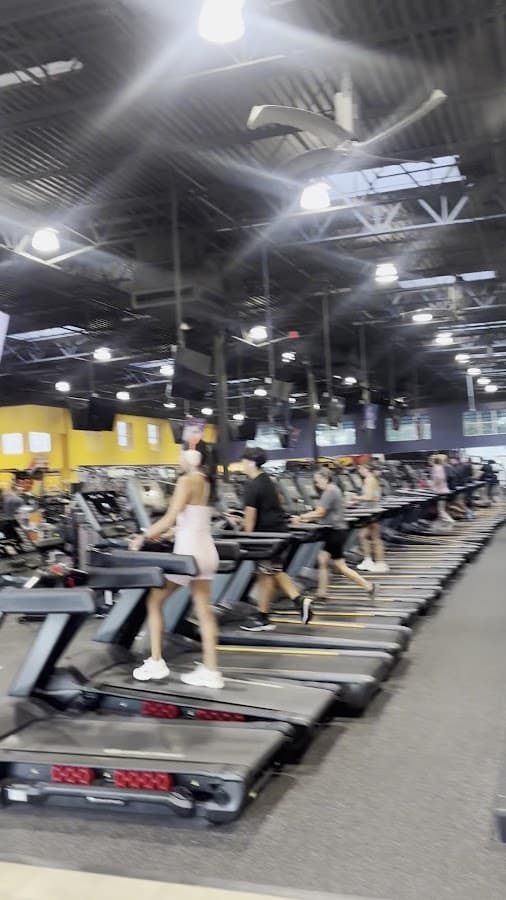 Crunch Fitness - Orlando Park — foto