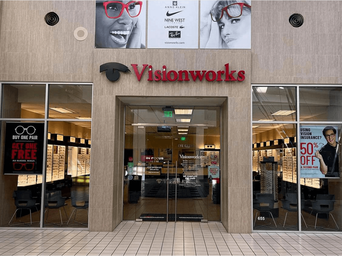 Eyeglass World — foto