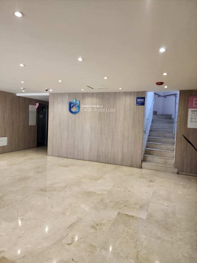 Centro Médico Carlos Ardila Lülle — foto