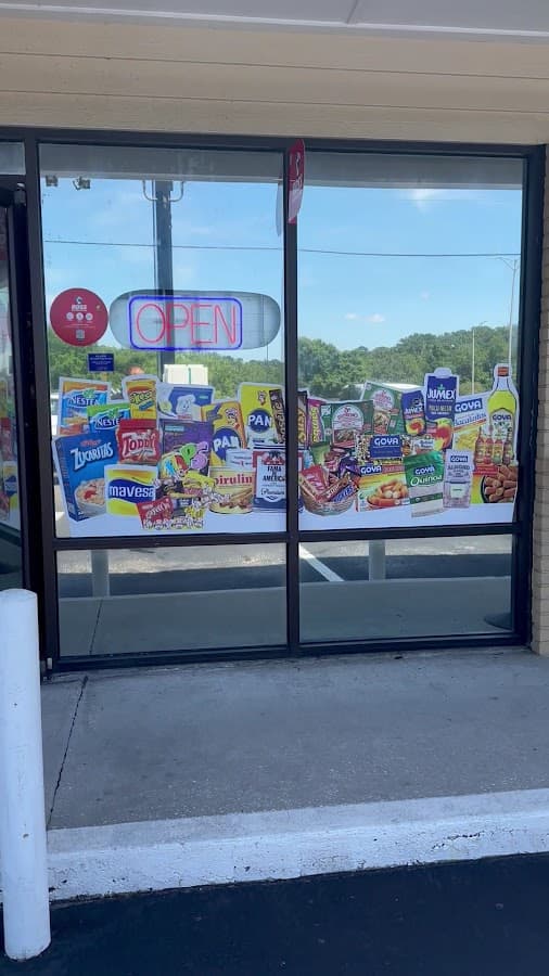 Los chamos supermarket — foto