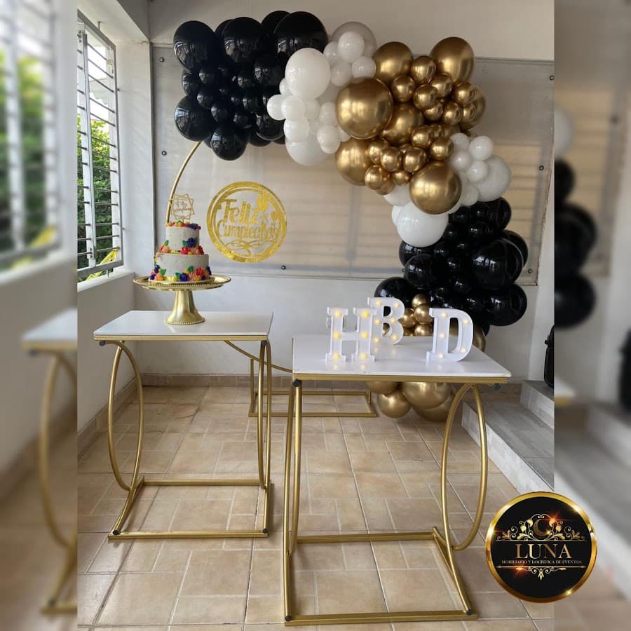 LUNA EVENTOS-mobiliario-decoración de fiestas-Mesas-aros-alquiler de mobiliario-Cucuta