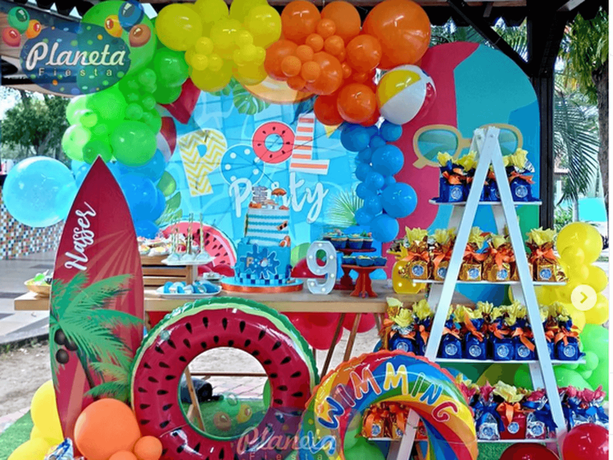 LUNA EVENTOS-mobiliario-decoración de fiestas-Mesas-aros-alquiler de mobiliario-Cucuta — foto