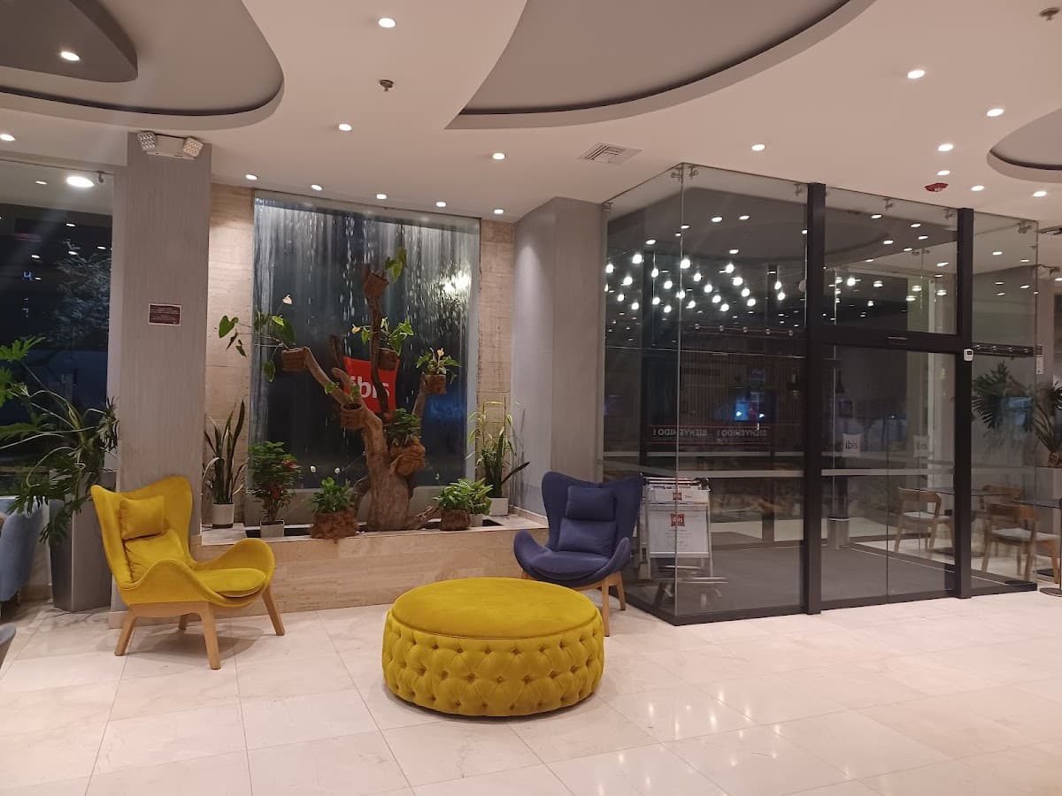 Hotel Ibis Quito. — foto