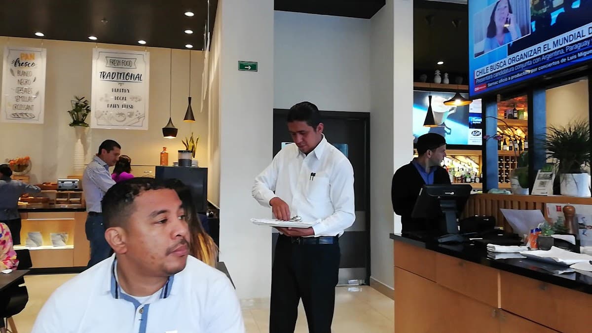 Hotel Ibis Quito. — foto