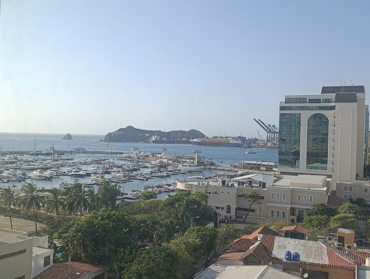 Hotel Hilton Garden Inn Santa Marta — foto