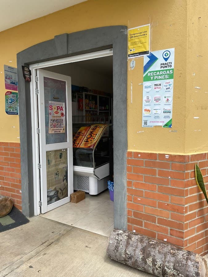 Tienda Montemayor