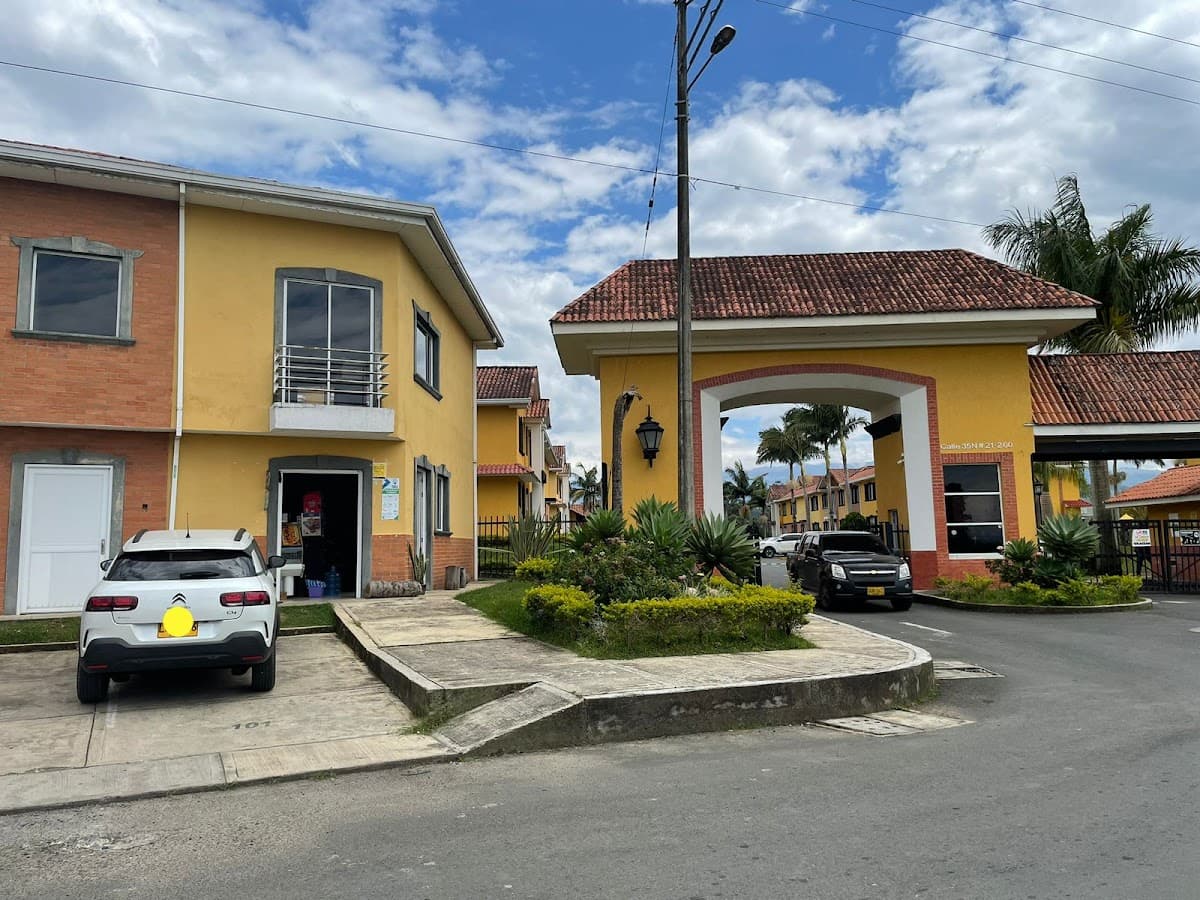 Tienda Montemayor — foto