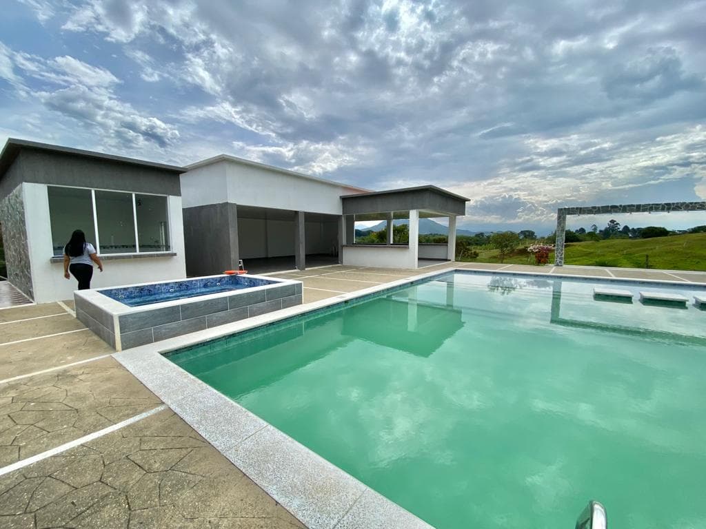 ADIS Inmobiliaria Y Constructora — foto