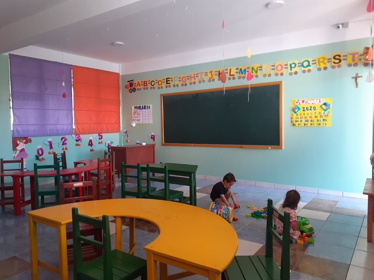 Unidad Educativa Sol y Horizontes A y B