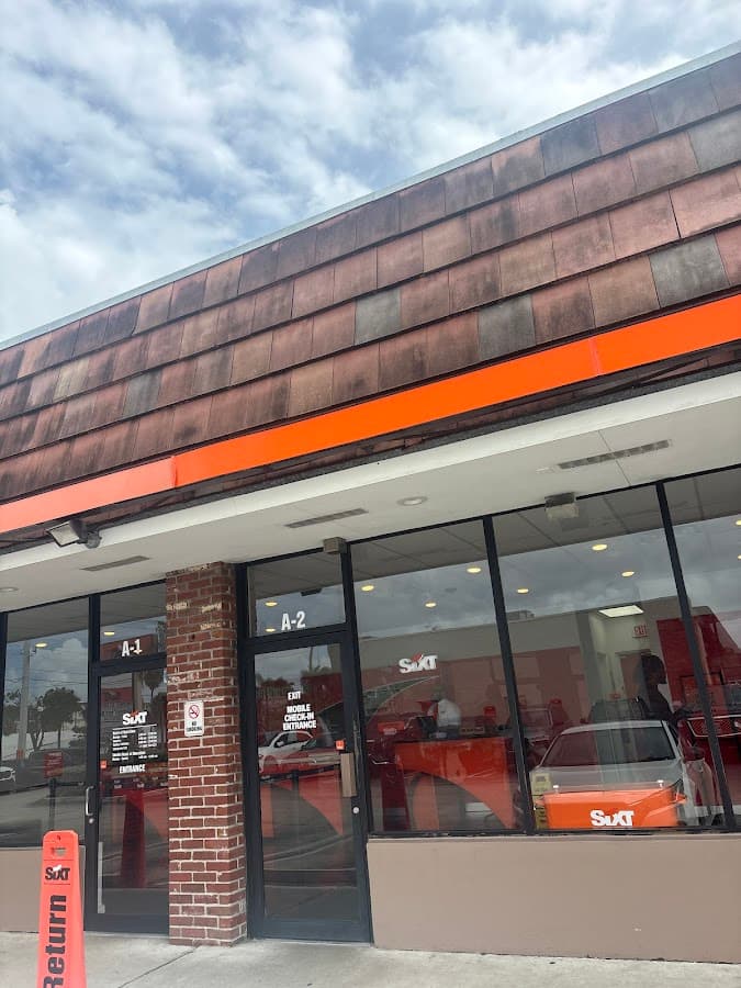 SIXT Car Rental - Palm Beach International Airport (PBI) — foto