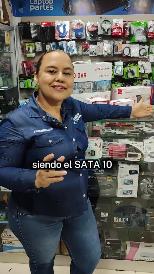 Laptop Partes | Tienda de Tecnología | Servicio Técnico de Computadores — foto