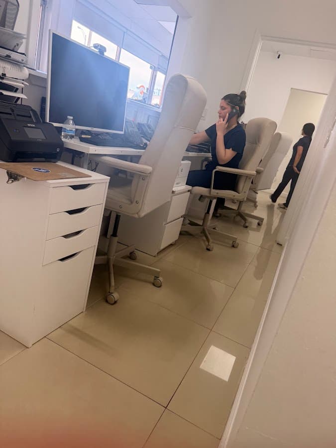 Facil Health Medical Center, Flagami — foto