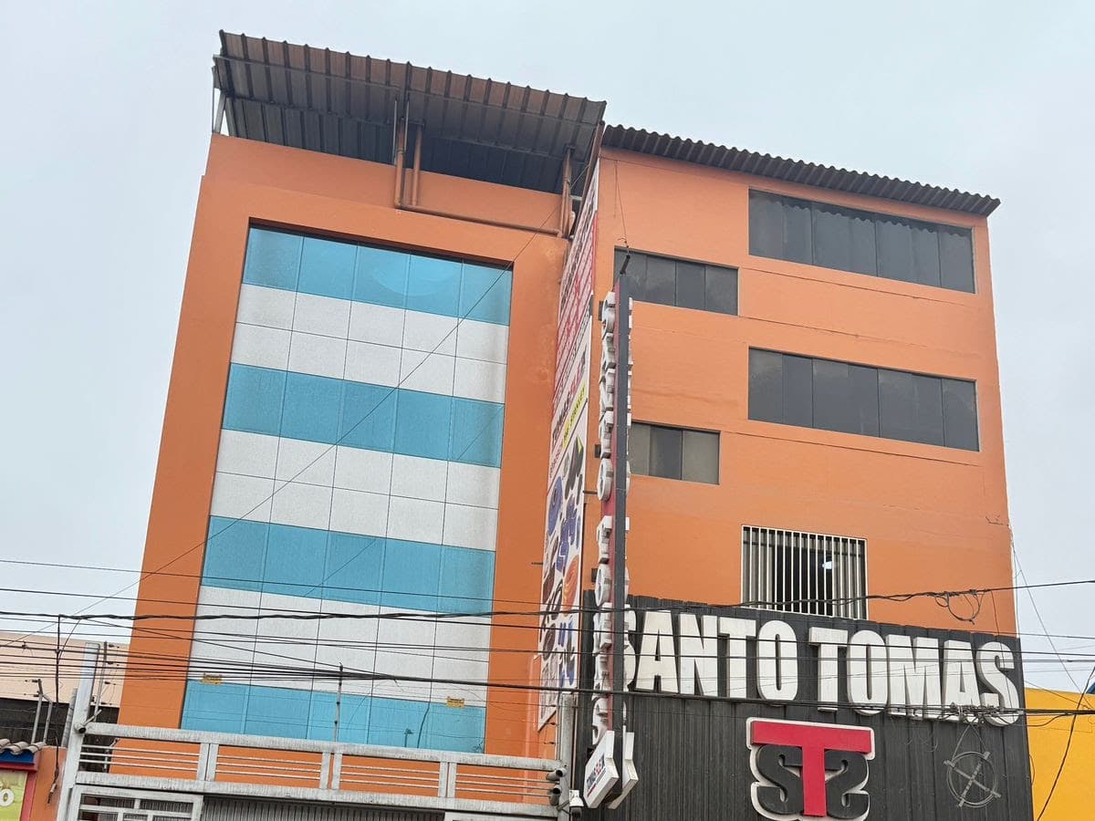 repuestos — foto