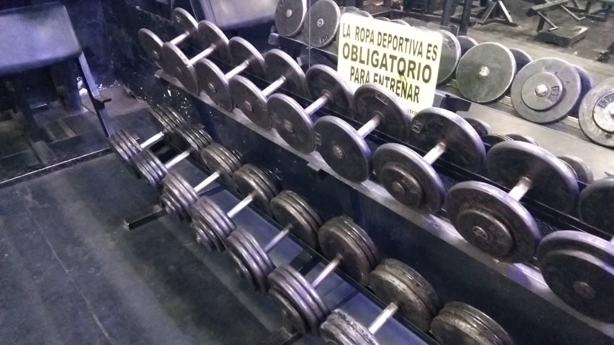 STRONG GYM — foto