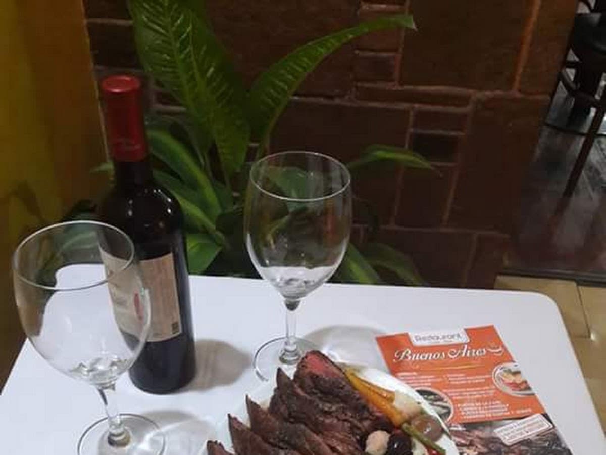 BUSKO RESTO BAR — foto
