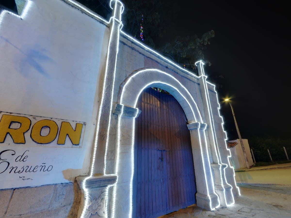 La Puerta Grande de Girón — foto
