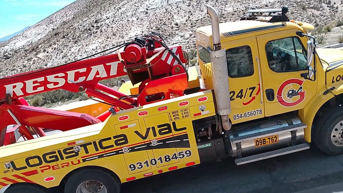 "Logística Vial Perú | Grúas Sur Perú 24/7" — foto