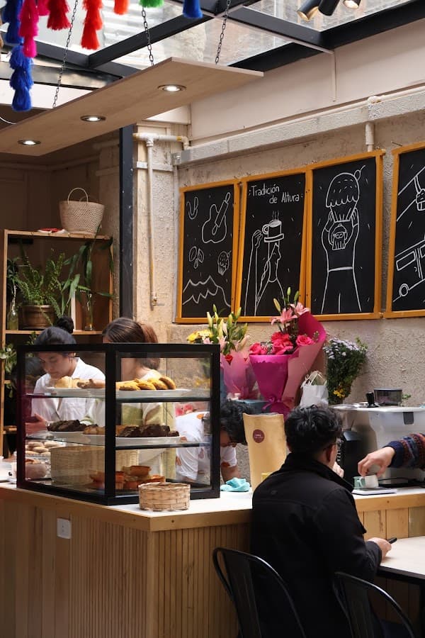Unuy Pastelería & Cafetería