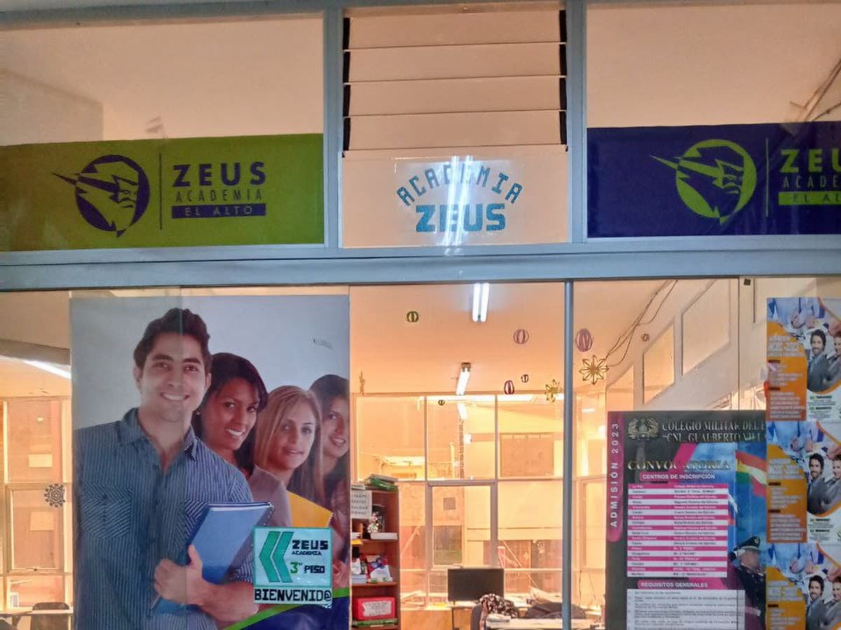 ACADEMIA ZEUS - LA PAZ — foto