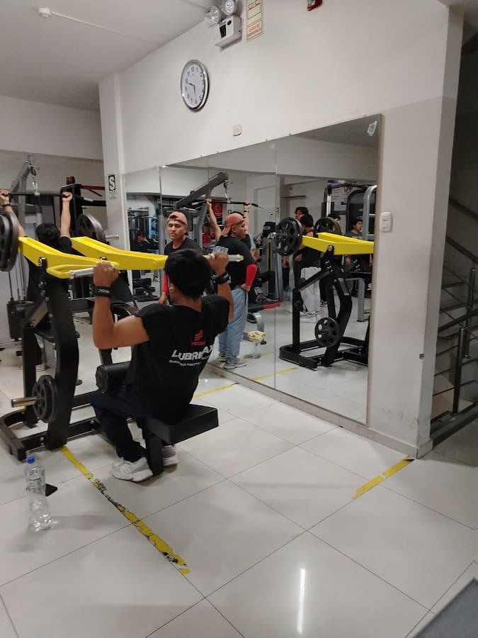 Gimnasio Majanayim — foto
