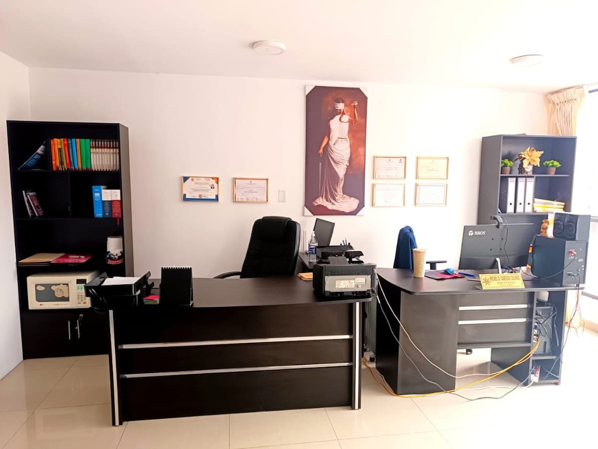 ESTUDIO DE ABOGADOS EN HUANCAYO — foto