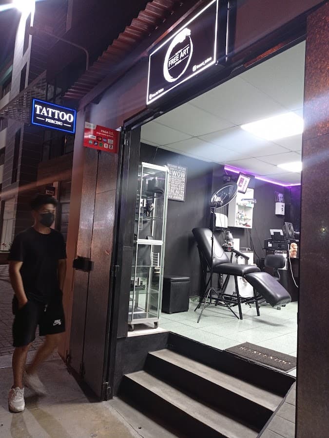 Free Art Tattoo Studio
