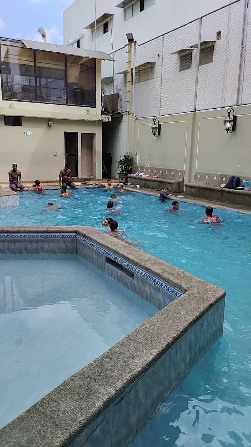 Club de Contadores del Guayas — foto