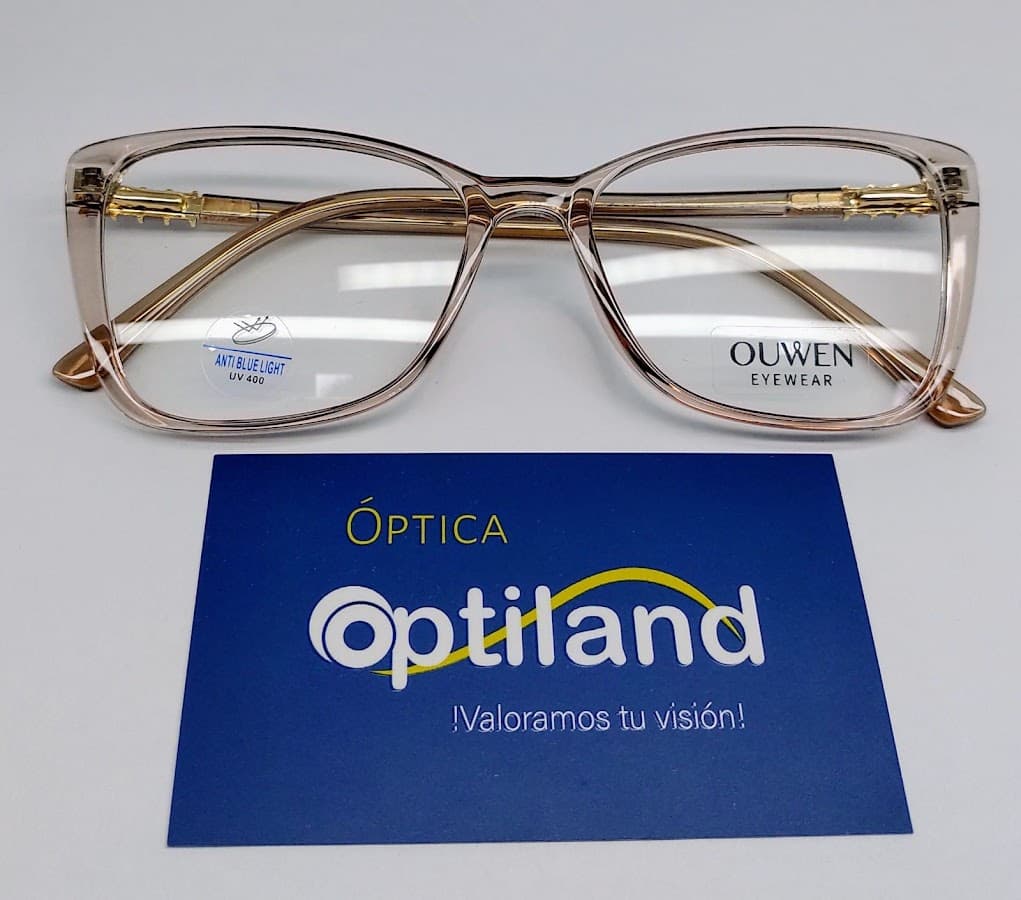 ÓPTICA OPTILAND — foto