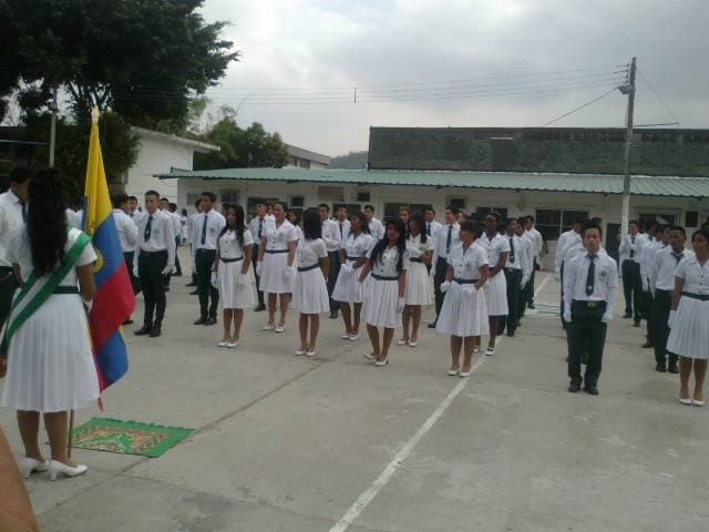 Colegio Nacional Augusto Mendoza Moreira — foto