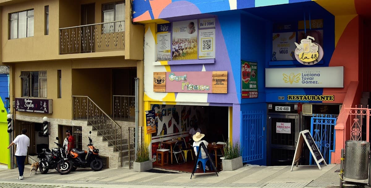 Café Mágico - Luciana Tovar Gómez — foto
