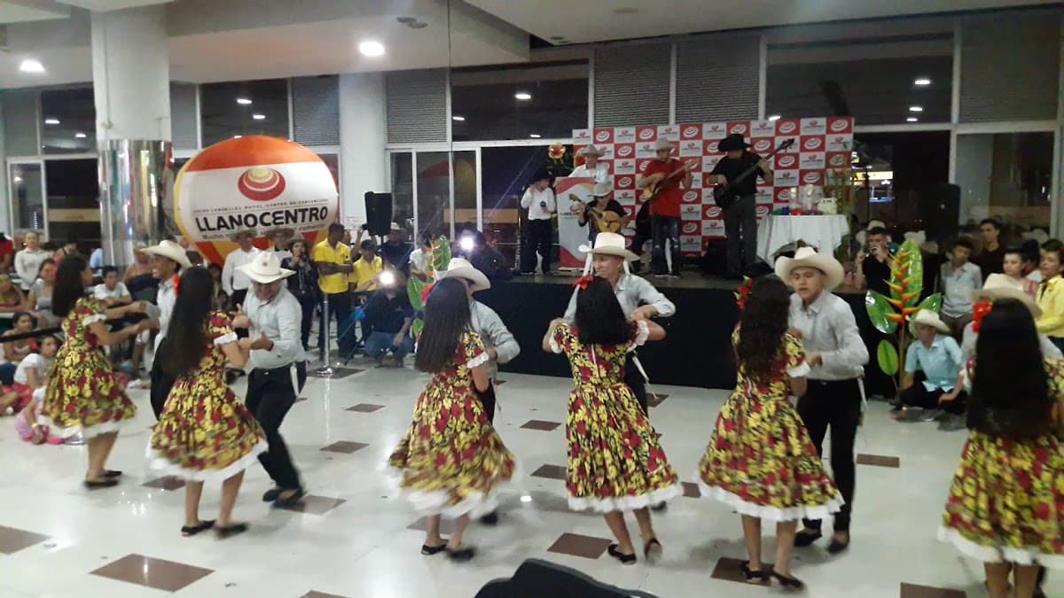 Centro Comercial | Llanocentro — foto