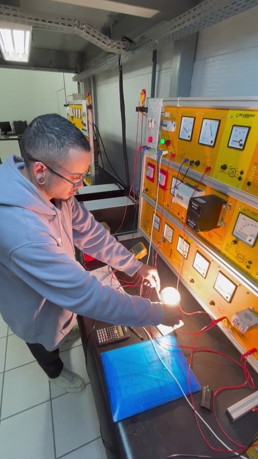 LA Serviços Elétricos — foto