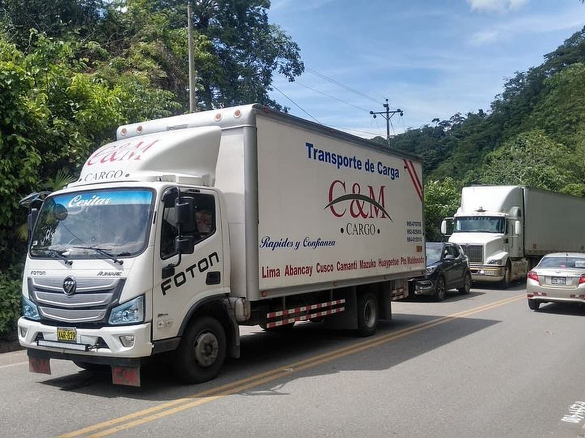 transporte de carga C&M