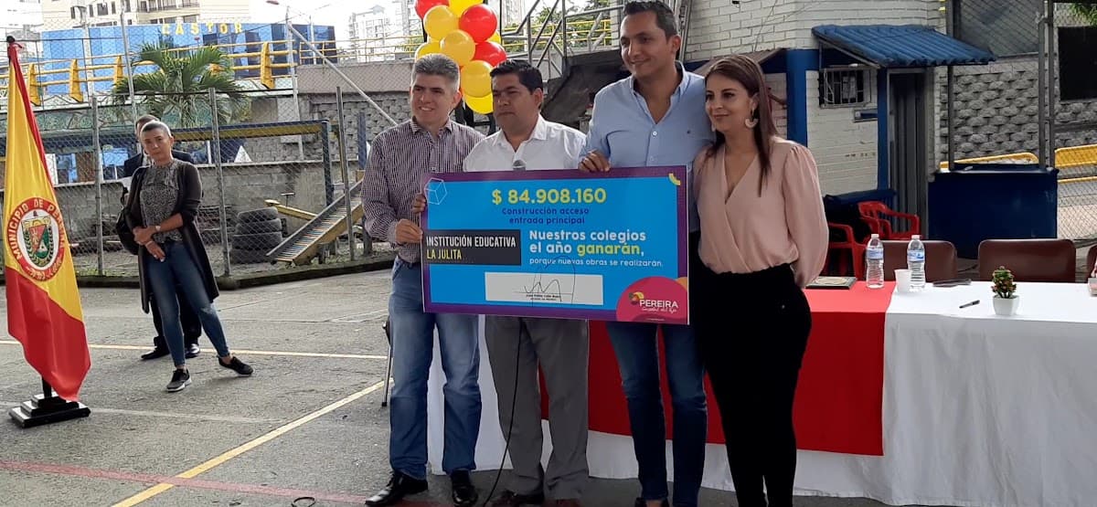 Institución Educativa La Julita — foto