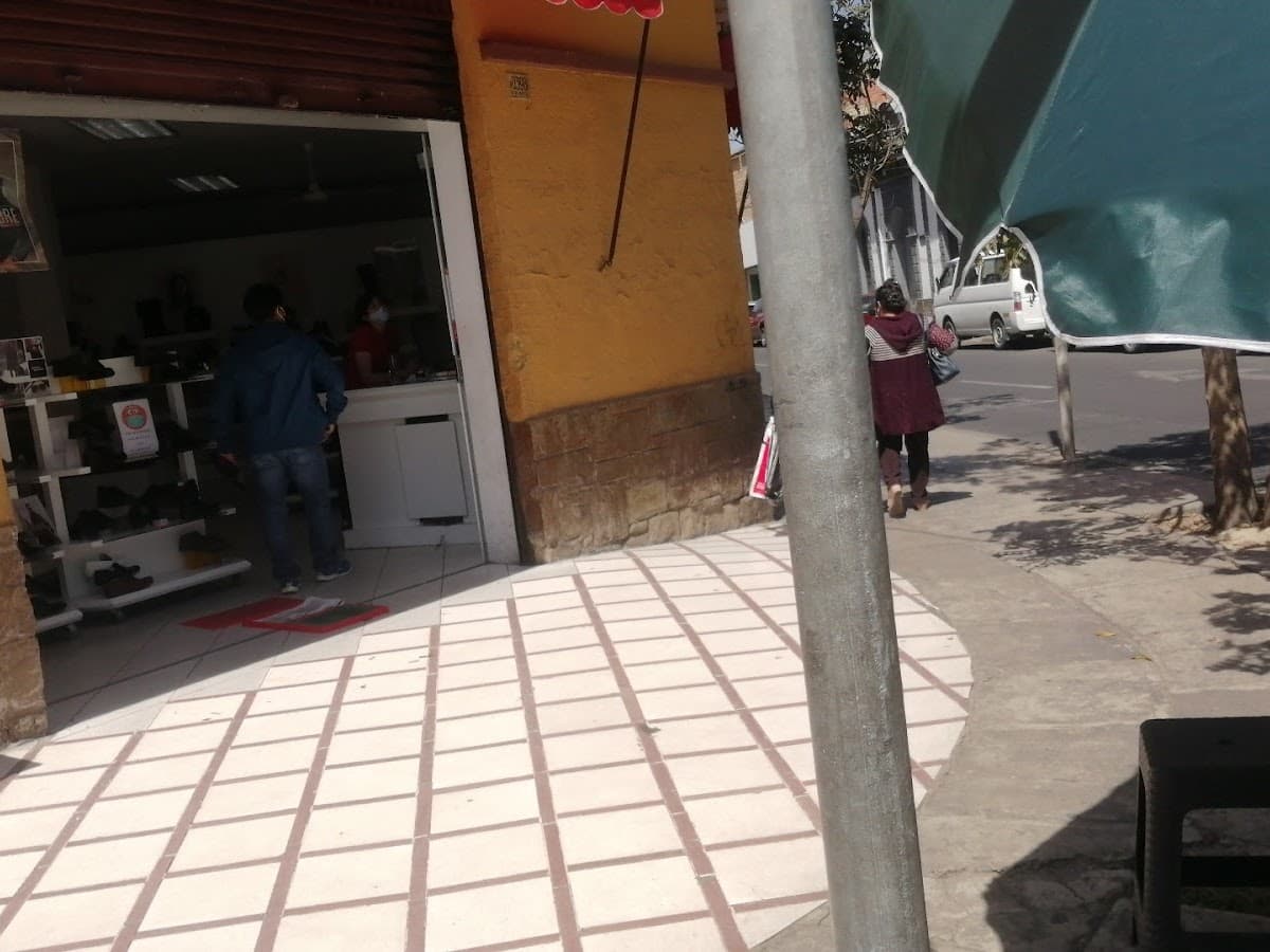 BATA Sucursal Santa Cruz — foto