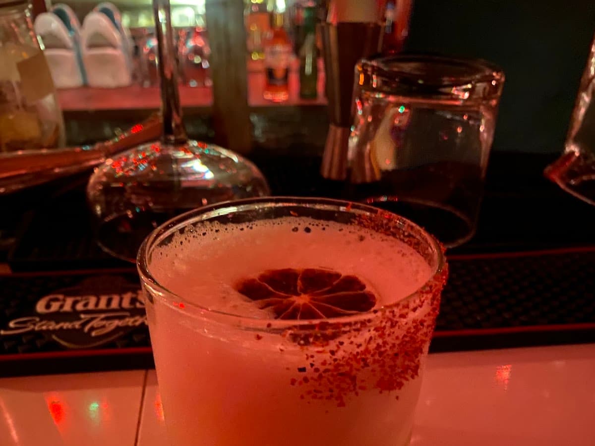 Mondo Cocktail Bar — foto